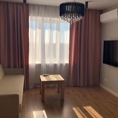Однокімнатна Квартира Біля Софіївського Парку Uman Luaran gambar